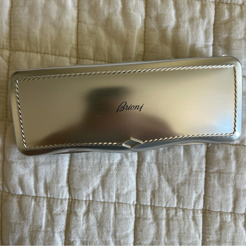 Brioni Silver Polished Metal sunglasses case with Rope-Edge Detail